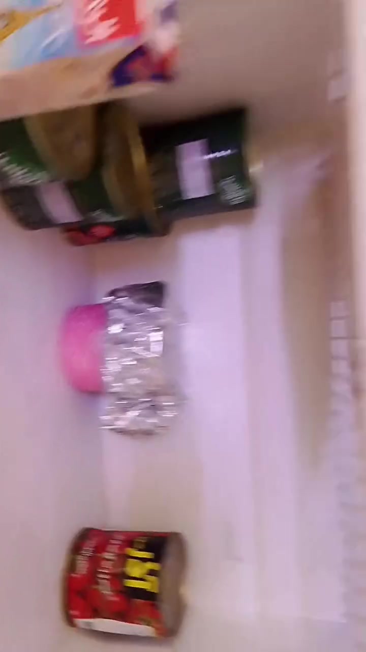 السلام عليكم 
ثلاجه للبيع حجم كبير  اخت جديده  سبب بيع  اريد اخذ اصغر  منها  لان تحب كهرباء قويه بغداد حي فرات  مكاني


**إذا كنت صاحب هذا الإعلان وتريد حذفه لأي سبب، رجاءا أرسل رسالة إلى الدعم الفني**