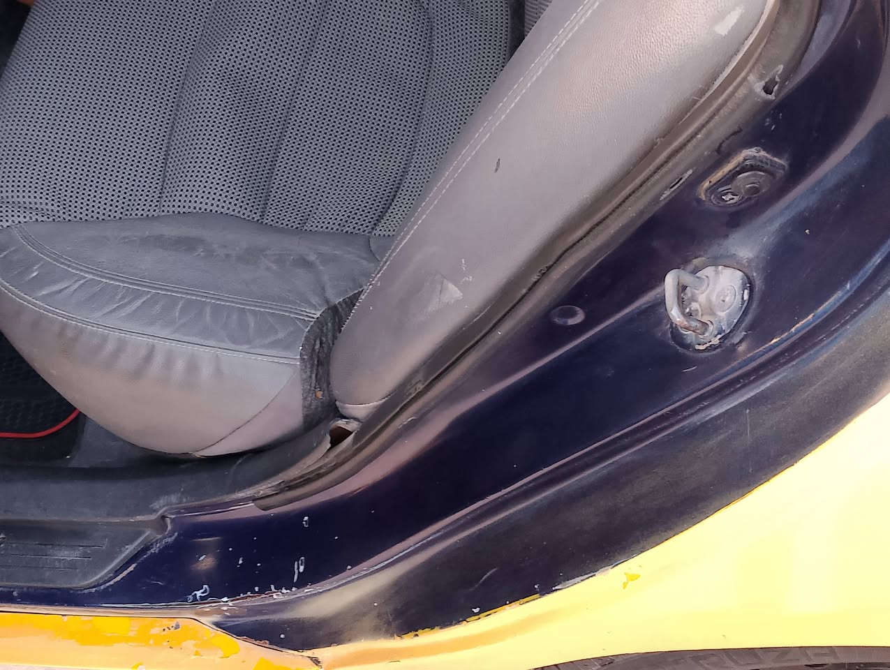 سوناتا وارد امريكي 2011
سياره متجايه كير ومكينه مكفوله خير من الله لاتبخير لاتنقيص مواصفات السياره بصمه تشغيل سنتر لوك شاشه تاب كامره خلفيه تبريد خير من الله بس المروحه وكفت اعتقد فيوز شغله بسيطه السعر 67وبيه مجال شرط التحويل اذا موتحويل مابيع المكان بغداد ع السريع الدولي الهاتف ***********
