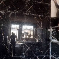 خلفه سيراميك وبورسلين شغل علي الليزر وسرعه في العمل 07886276999