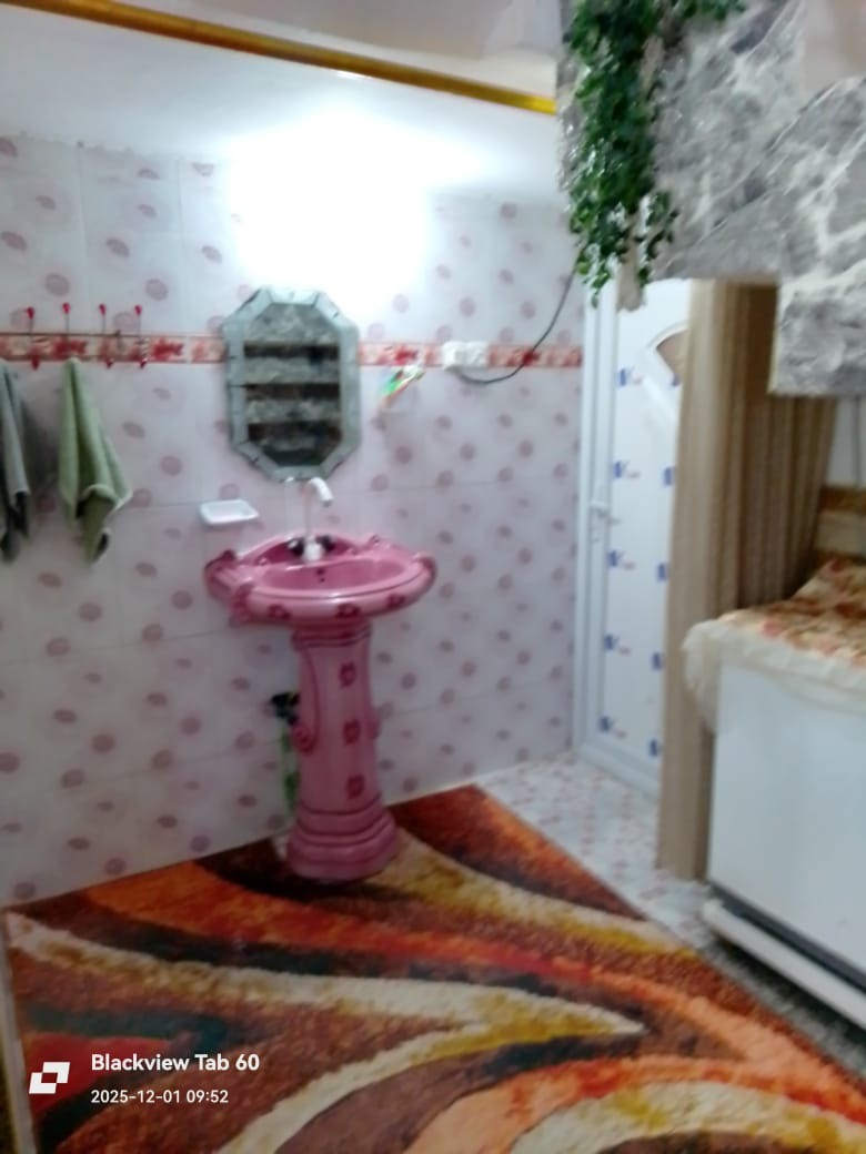 بيت ١٣٠ م طابقين كونكريت للبيع
حي الحضارة ش ابو مرتضى الكصاب
٣ غرف استقبال وصالة ومطبخ. صحيات عدد ٣
للاستفسار *********** او***********
