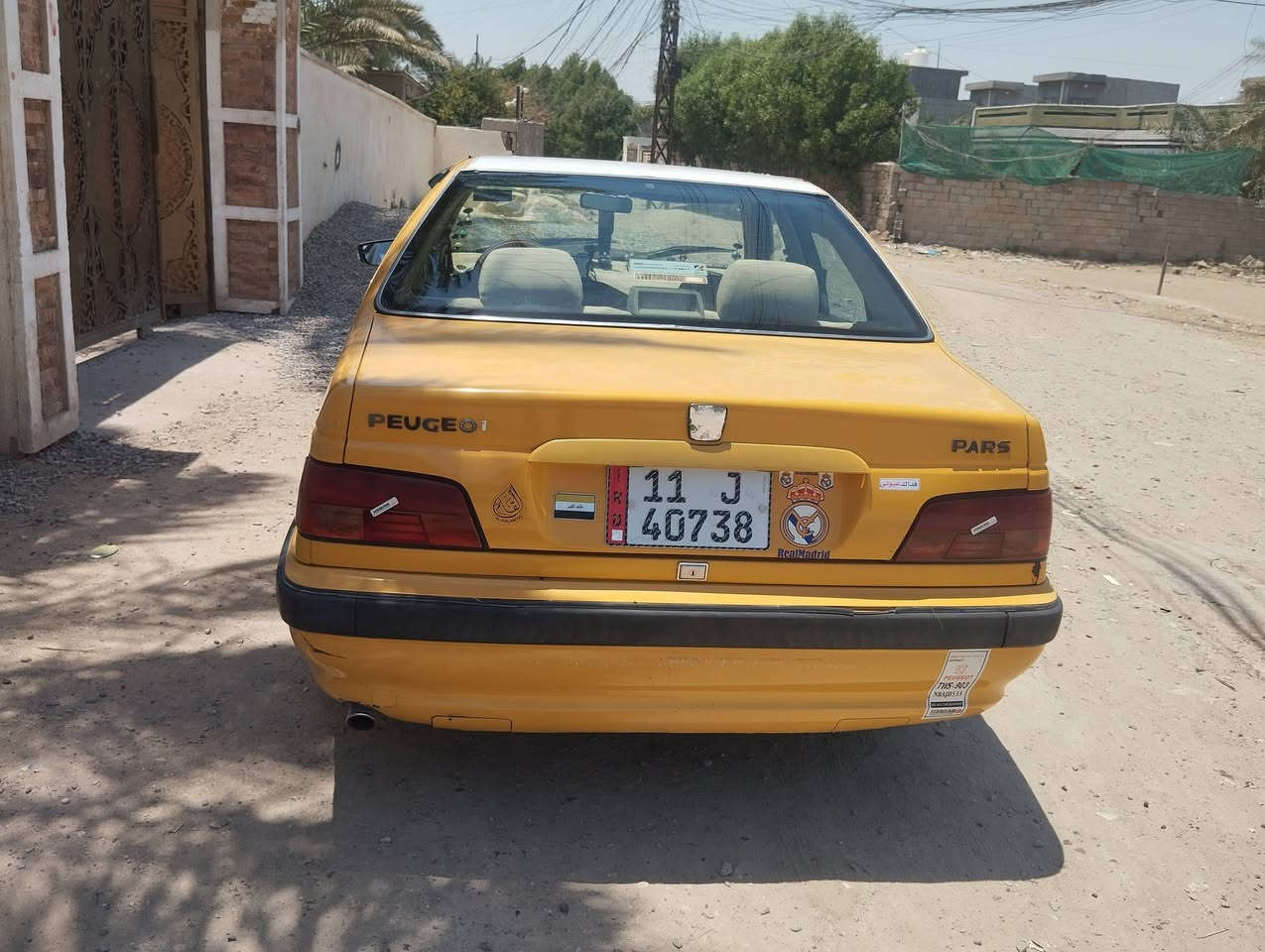 بيجو بارس 2015 
باسمي مصفره هيئة وغرامات 
مكينة وكير مكفول 
38 ورقة وبيها مجال بسيط
***********
