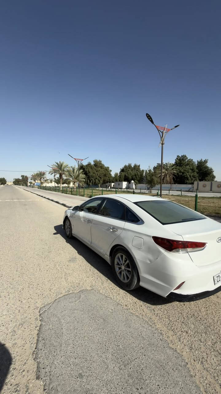 السلام عليك 
للبيع سوناته 2019 
ادوات  متومه طبق الاصل شرط الحاسبه كصه جنطه السياره حلوه وماناقصه شي  نفس مشوفون السياره نظافته كدامكم بيه طخه بالجاملغ الامامي جهت السائق مثل ماموضح 
كير ومكينه خير من الله 
السعر 70 ورقه
 ‭0780 188 8559‬ وتساب فقط
