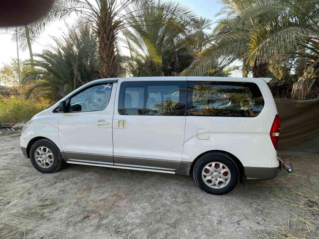 مكلف بالنشرر
ستاركس موديل 2016 كفالة عامه 
*********** للاتصال 
ما متواجد على الفيس فقط اتصال
