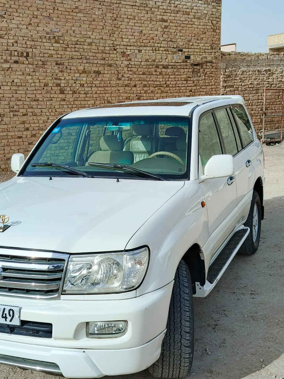 سلام عليكم لاند كروز مونيكا موديل 99سياره مكفوله كفاله عامه محرك v8 كير عادي فتحه تبريد ٣قطع كهربائياتها كلها شغاله بيها منضومه غاز 120لتر لايت زينون رقم بغداد نكليزي حد اديه جديده مكاني ديوانيه سعر ١٦٣$وبيها مجال بيع فقط خوان لما يعجبه سعر لا يكسر حلال ناس 
 ***********
0781301832
