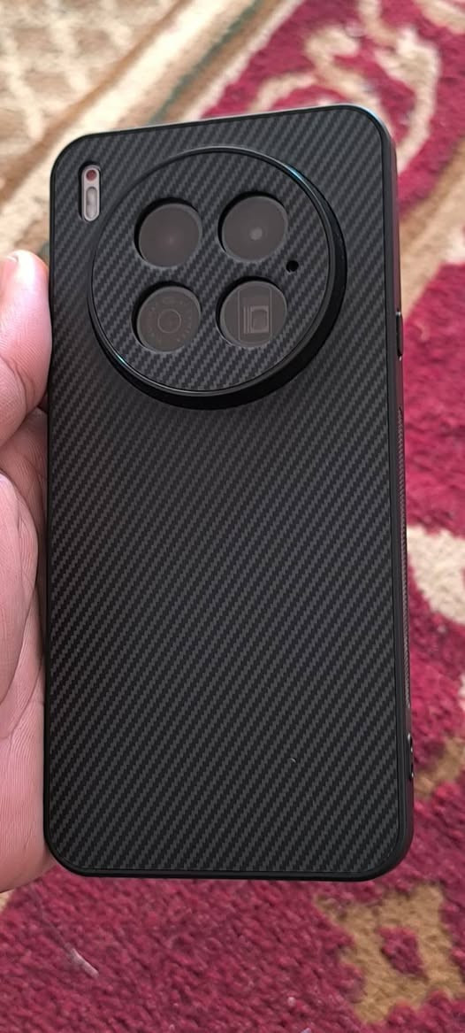 ‏كامون 40 بريمير 5G
‏مواصفات الجهاز
‏شاشة بدقة 144 هيرتز معالج 8350 ببجي 120 فريم كاميرات  فلاكشب ثلاثية بدقة 50 ميكا بكسل مع عدسة تقريب جيروسكوب 100X
‏ذاكرة 256 رام 12+12 مكاني ناصريه مركز *********** ناصرية, ذي قار
