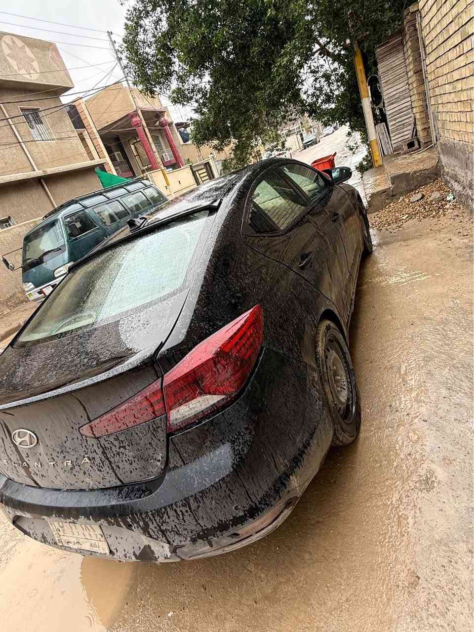 النترا 2019 كندي سيارة جانت بمكتب تعليم و بيها طخطخات موضحة بالصورة مكينه مكفوله كير محور AT مرغوب حدادية نص عمر 
كربائيات مكفوله 
تبريد بلادي 
مواصفات 
اشاير بالمري 
رادار خلفي 
ثلاث انضمه قيادة ￼ Sport Smart Normal ￼
تدفئة كشنات
كامرة خلفيه
سعر قفل قفل 100 ورقة  ما تنزل ربع دينار باسمي تحويل ثاني يوم 
*********** بغداد, العراق
