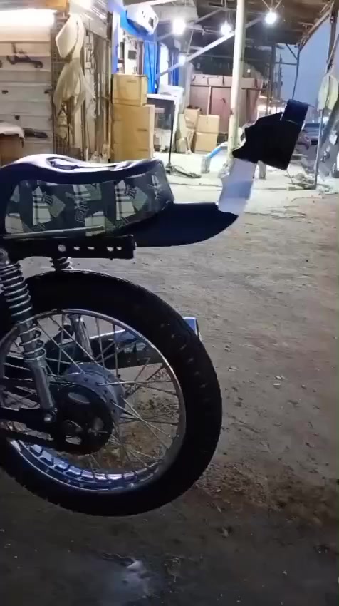 سلام عليكم دراجه للبيع مديل 20اوراق اصولي مفتوحه دراجه خير من الله سعر 625وبيه مجال مكاني شطره رقم الاتصال ***********
