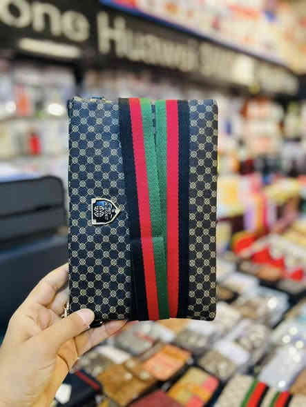 #توفر_حقائب_كتف🔥
#بموديلات_مختلفه
 #بــانـــسـب_الاســـعار👌🏾
#يتوفر_لدينا_خدمه_توصيل🚗
                 
العنوان:تكريت القادسيه قطعه 500مقابيل مدخل مجمع الطبي✅
الاستفسار***********
