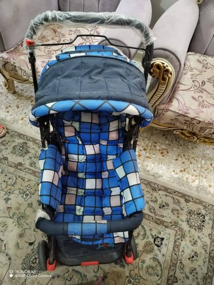 السلام عليكم عربانه للبيع نظيفه واستعمال قليل السعر ٣٥مكاني الصليخ الاتصال ***********
