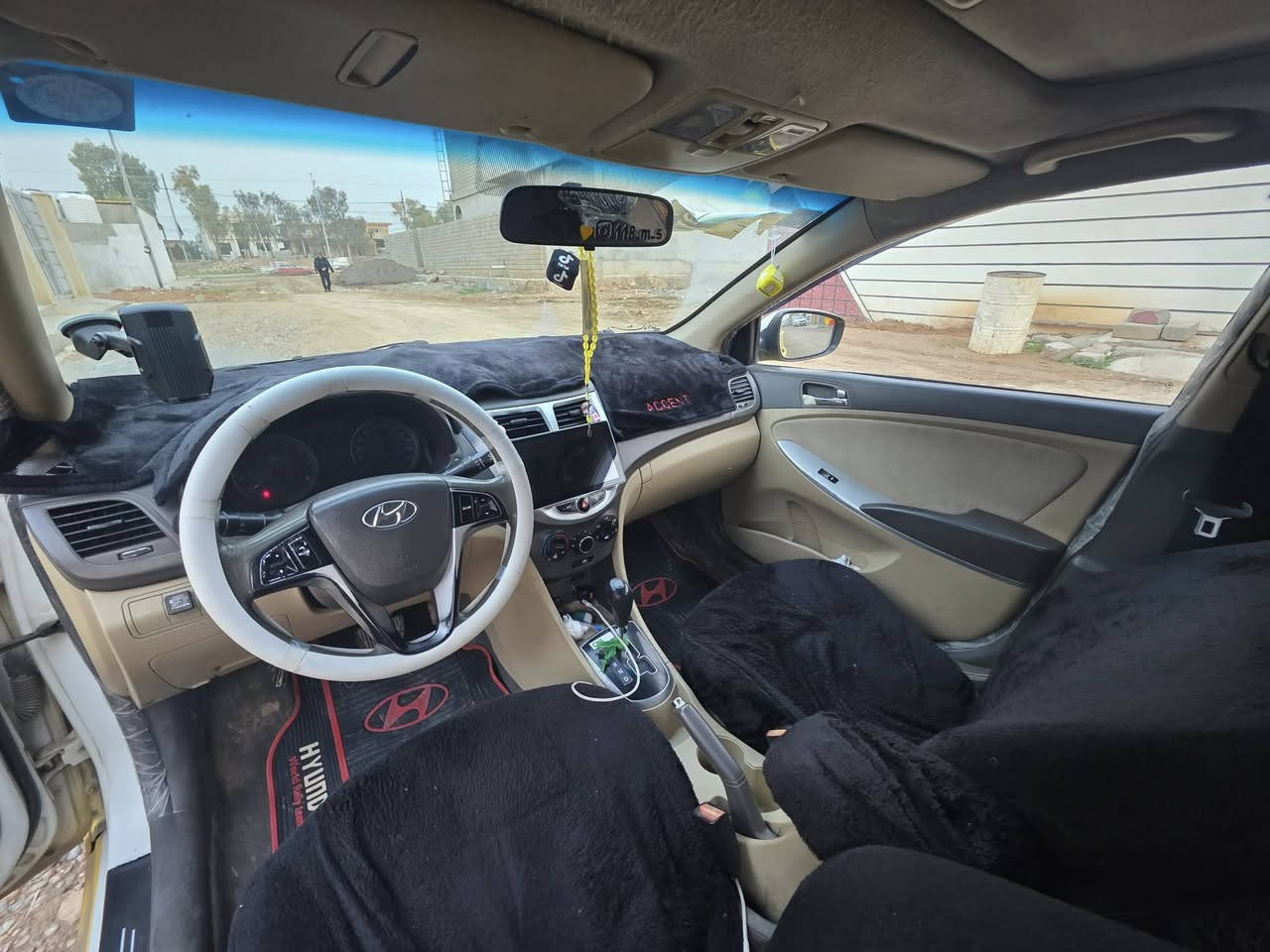 سلام عليكم
اكسنت مديل 2014 خليجي
واحد على واحد فتحه سقف تحكم
داخل لونين
رقم بغداد مسطره بأسمي كاربون باقي ع
استلام (منضومه غاز)
طخم وره كدام جديد
طخم تايت جديد ابو خط
كير شرط محرك بي اثر رخاوه بدون صرف ولا نفخ
شاشه كأمره سستم سمعات جديد
سياره مال رزق السعر (100) بيه مجال
قليل
كورك***********
اسيا***********
