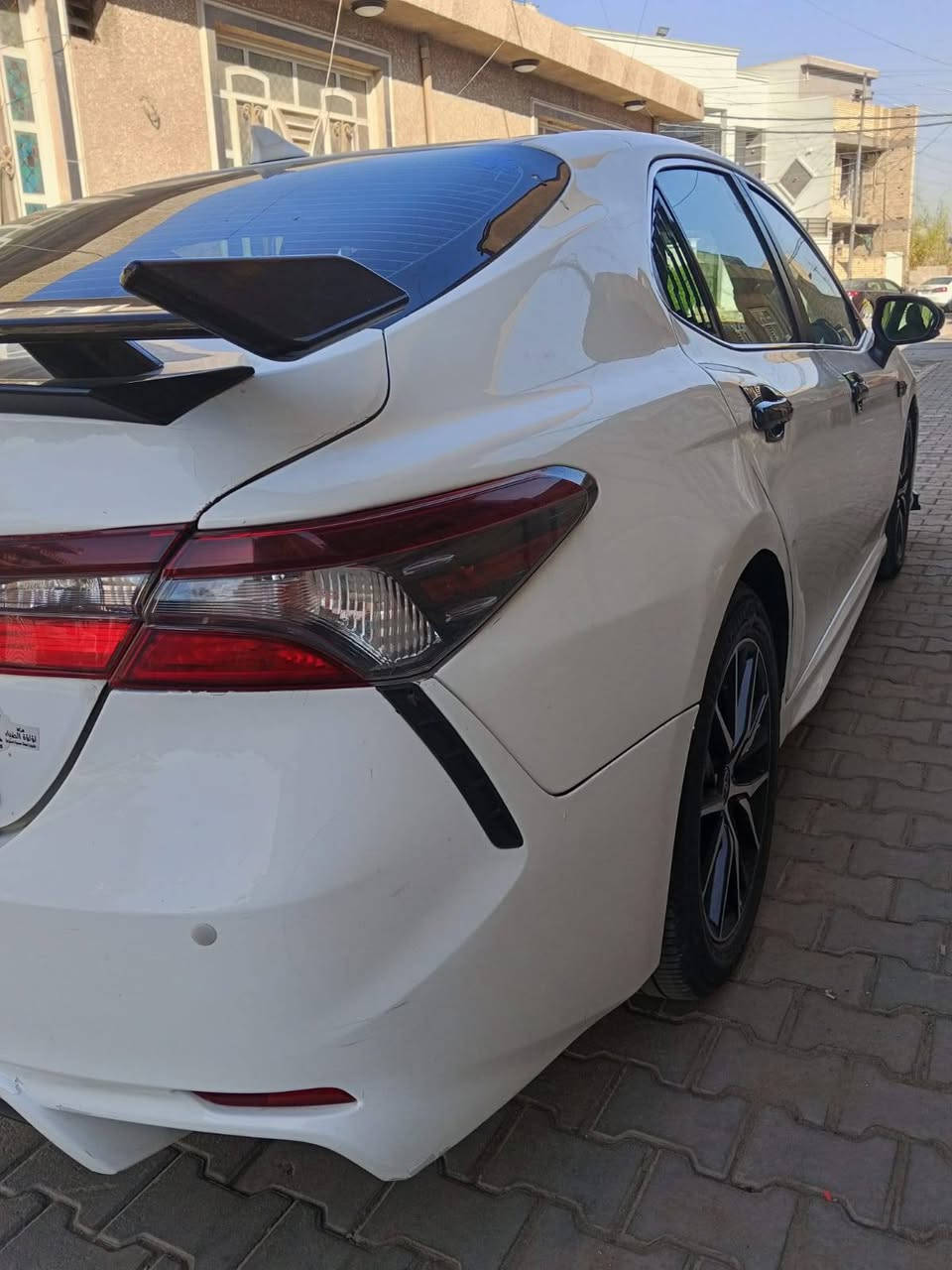تيوتا كامري هايبرد 2023 موديل
ماشيه 63 الف كيلو متر قابل للزياده
حادها جاني خلفي عكس السايق 
بيها جاملغ خلفي الثاني وره السايق بي بارد مبين بالصور 
صوره الحادث مرفقه 
بجمها كبس 
بالحقيقه احلى من الصور 
موجوده بغداد العطيفيه
السعر 185 ورقه قابل للتفواض بشي معقول 
للاستفسار الاتصال على رقم 
***********
