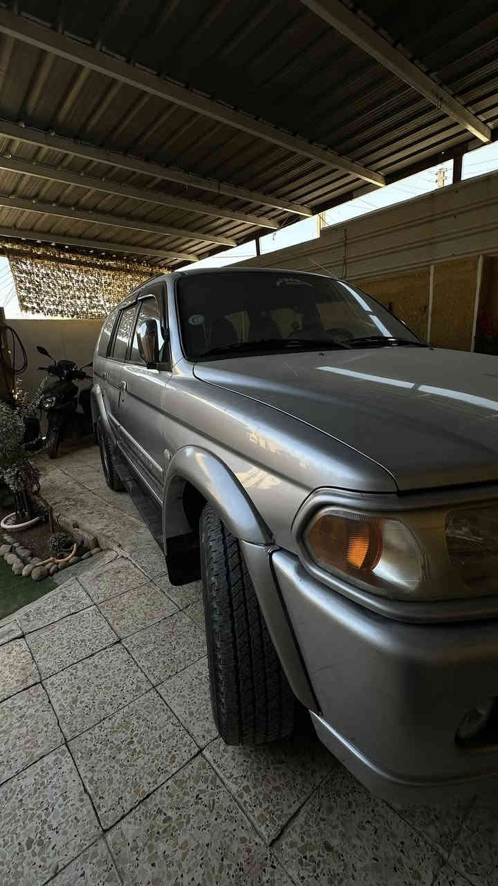 السلام عليكم ورحمة الله وبركاته مستيوبيشي ناتيفا 2006 باسمي رقم انكليزي بغداد محرك كير او لوكير خير من الله لا تنقيص ولا تبخير سياره بدون صبغ بس الدعاميات مصبوغه تبريدها ثلج ويه لسويج سعرها 105 المكان بغداد الجزيره السياحيه الرقم ***********
