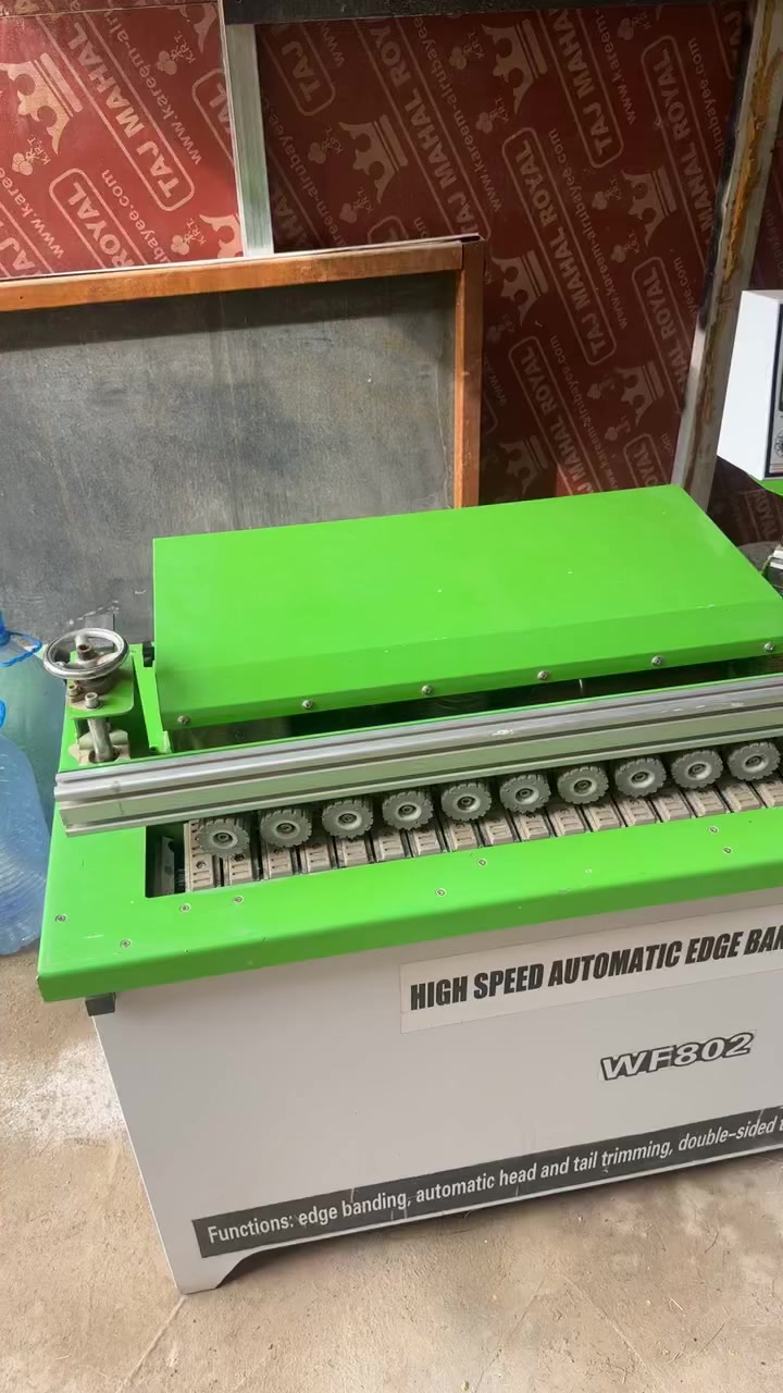 للبيع مكينة شريط نوعية جيدة  مكانةاليرموك للاستفسار واتساب ***********
