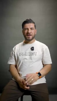 هيكل من التيتانيوم   - تدعم اجهزة الايفون ذات الطراز iOS17 او اعلى   -...