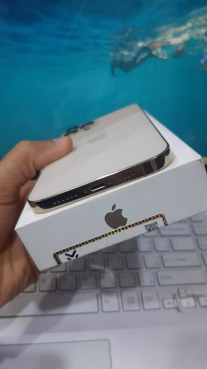 12ابرو ماكس 
ذاكره ٢٥٦
دبل شريحة 
بطارية ١٠٠


**إذا كنت صاحب هذا الإعلان وتريد حذفه لأي سبب، رجاءا أرسل رسالة إلى الدعم الفني**