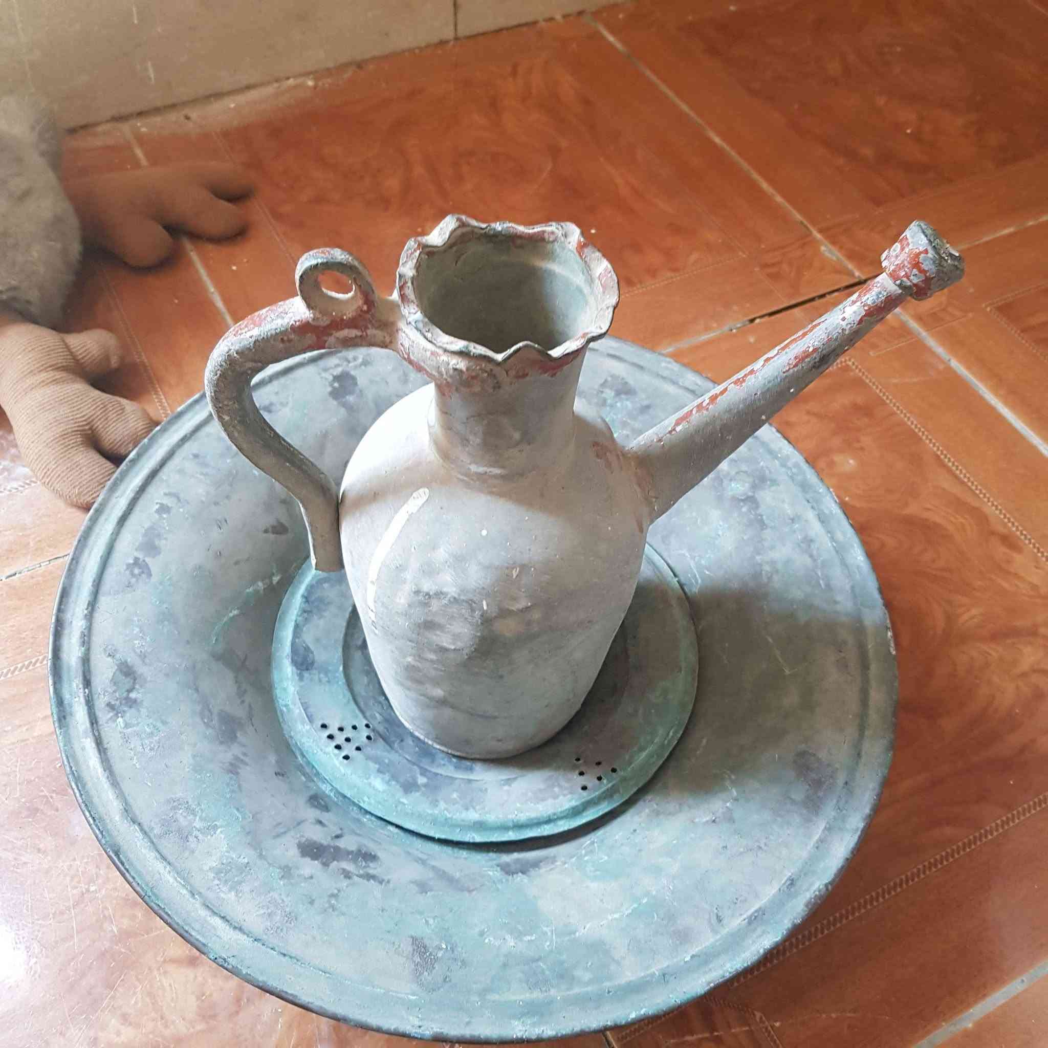 السلام عليكم اخوان سلبجه مع ابريق للبيع خاص يوجد توصيل
***********
