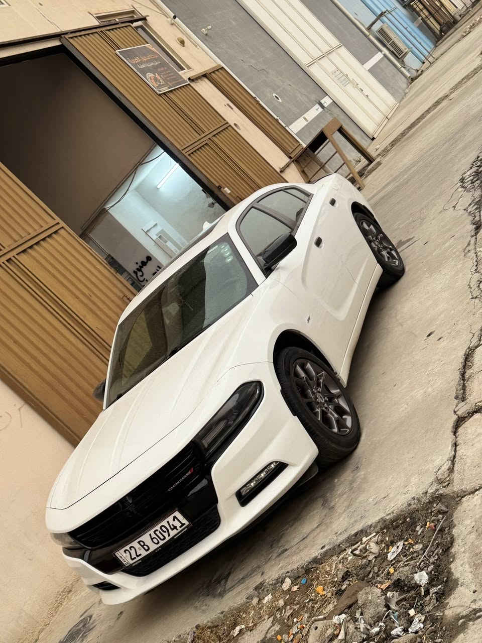 سلام عليكم للبيع چارجر موديل 2018 مواصفات سيارت gt جيتي السياره فور ويل
السياره مكفوله كفاله عامه عدا شخط صغير بالباب ورصعه خفيفه مابينه اثر حصو 
عنوان سياره اربيل للتواصل *********** واتساب 
سعر سياره 210 $
