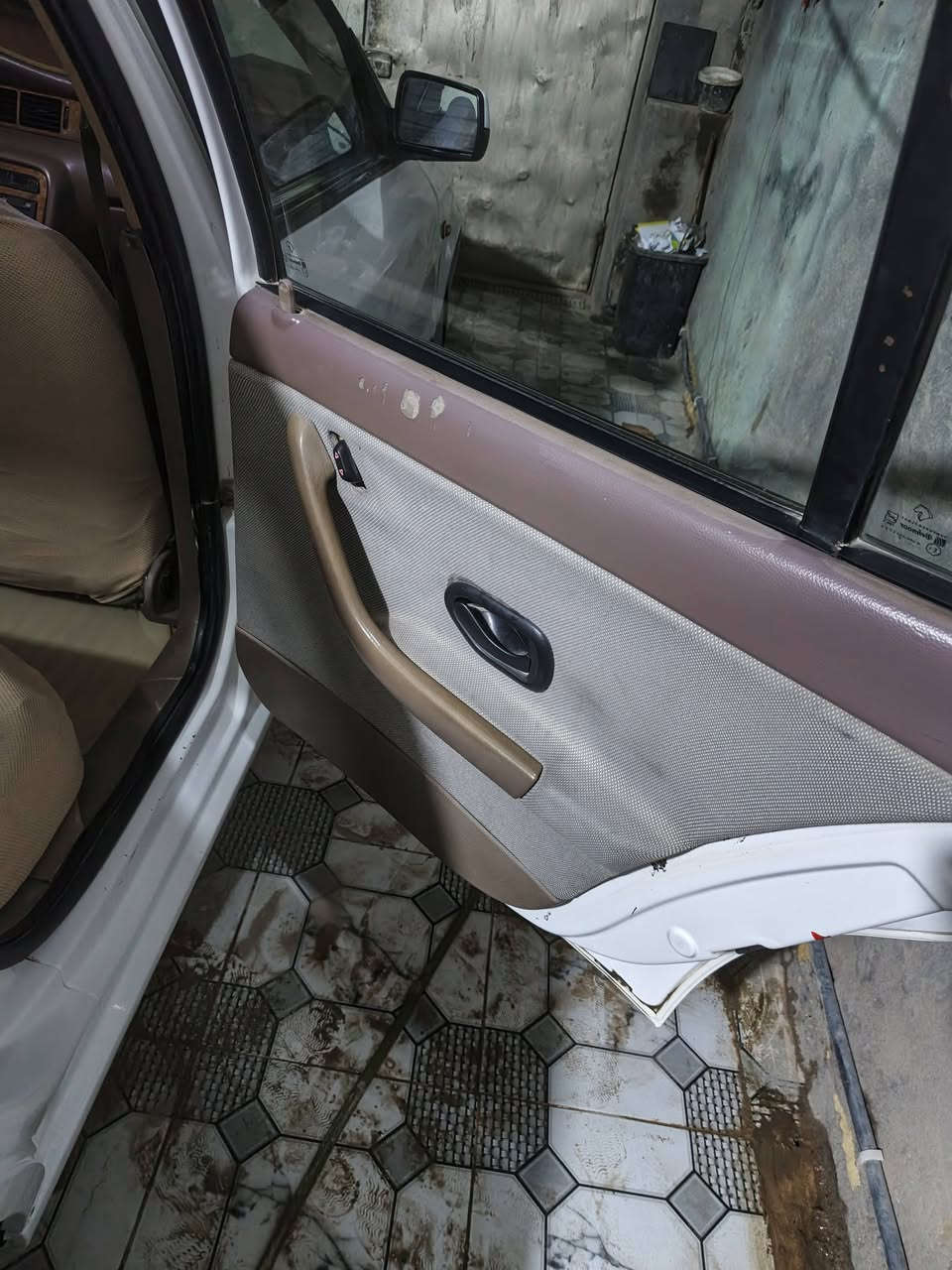 سلام عليكم سمند 2011 بيه بس جاملخ امبدل بدون دواخل سياره بسمي سنويه 2031 بس استلام لوحات كير محرك تبريد سنتر لوك جام كله شغال مكاني ناصريه مركز سعر 43 او بيه مجال ***********
