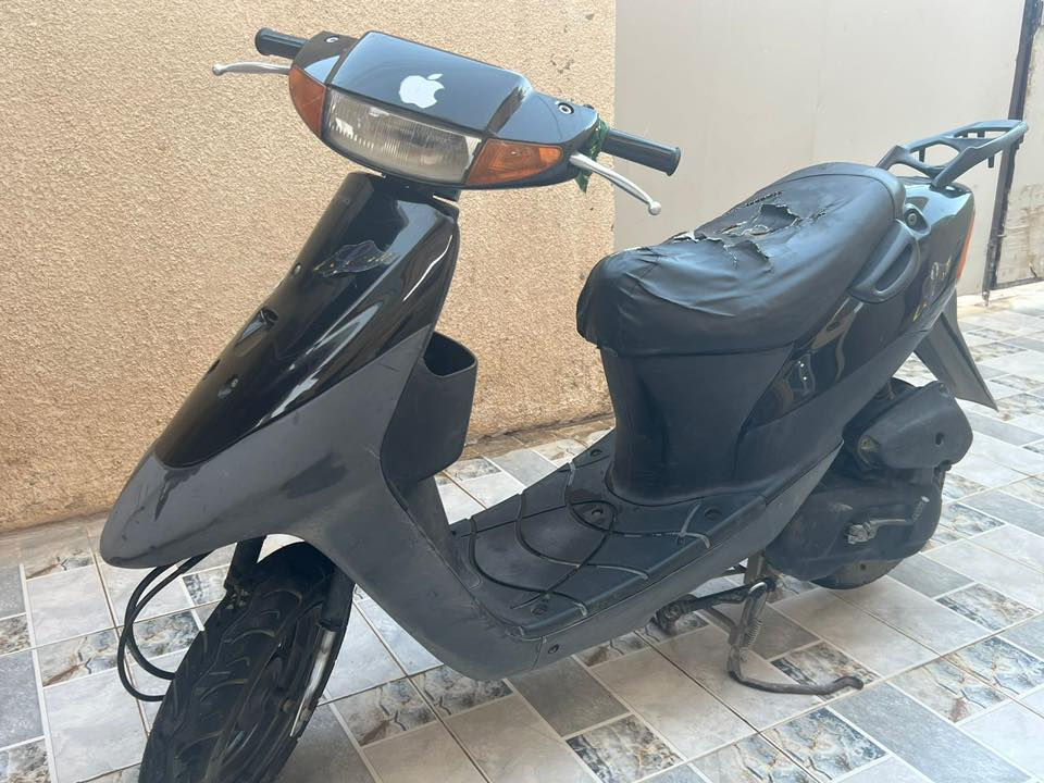 سلام عليكم
متاح…دراجه سازوكي 60 نظيف وكلشي شغال 
بيع مستعجل 400 الف وبي مجال 
للاستفسار ***********
