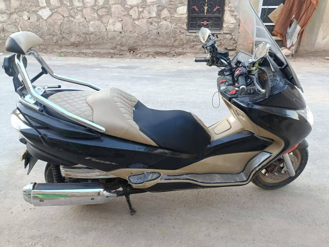 دراه صفر عشره البيع كمل موصفات العنوان بابل الحمزه الغربي رقم المبايل***********
