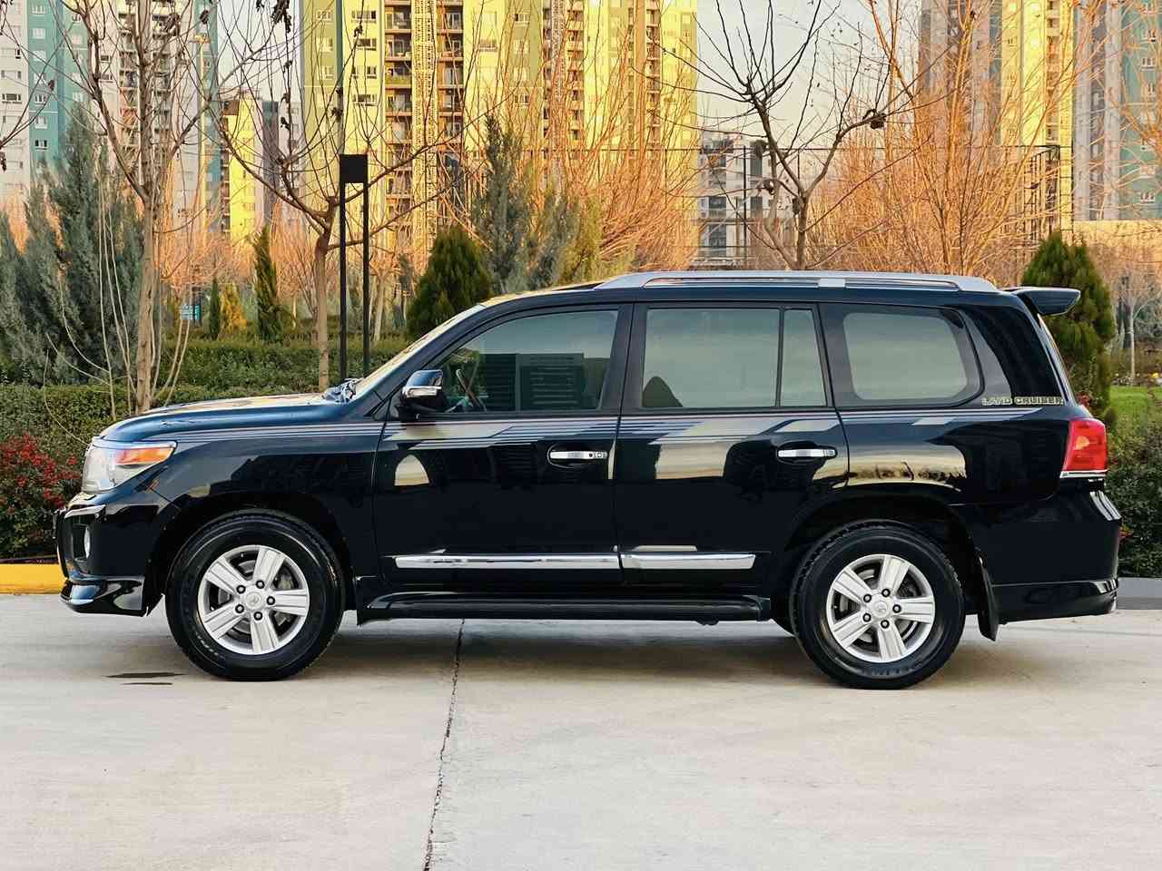 تويتا لاند كروزر موديل 2012 خليجي بريمي V6 مواصفات فوول GXR + گير ئوتوماتيك + سلايت + به صمه + نا وزه رد + ناو فورميكا + كوشن جلد + كوشن كاره با + پيشو دواي حاسه + ئاوينه شه فت + شان ايرباك + سه لا جه + تبريد مه ركه زي + 3 ريز كوشن + لايت زينون + ته حديد سورعه + سوكان ڤوليوم + بوياغي نيه + ساردي نيه + مه كينه ي نه كراوه ته وه + تايه ي تا زه + هه ردو به صمه ي شه ريكه ي له گه له+ سعري 355$ وه ره قه عينوان سليماني ***********
