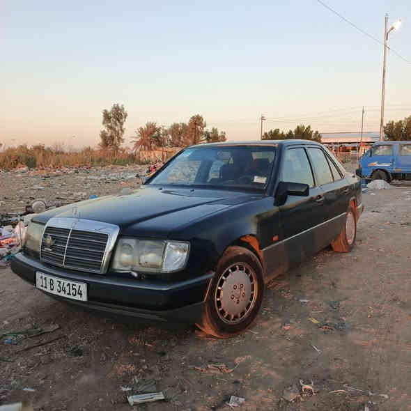 مرسيدس دبه موديل 88
كير ومكينه بلادي...صبغ عام الجماليه..بدون حادث السياره

السياره جاهزه من كلشي 

للاستفسار الاتصال ع...***********
