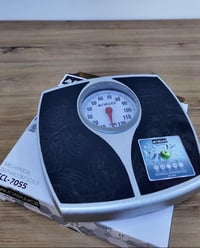 ميزان ميكانيكي • ١٣٠كغم • شخصي