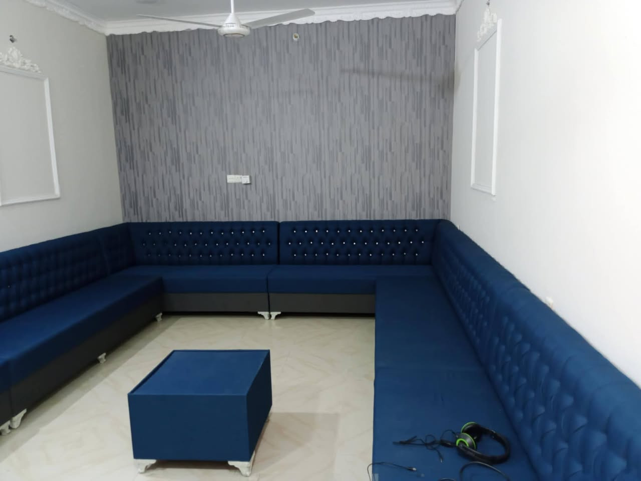 بيت للبيع ١٥٠ م طابقين مجاور البستاني ومطعم حجي حسين ثاني بيت عن الشارع العام ٤ غرف نوم السعر ٢٢٥ مليون قابل للتفاوض .رقم واتس ***********
