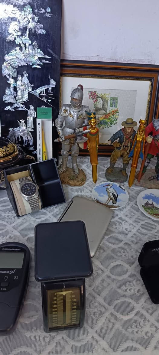 مجموعة من الأنتيكات الذي يرغب يأخذ سكرين


**إذا كنت صاحب هذا الإعلان وتريد حذفه لأي سبب، رجاءا أرسل رسالة إلى الدعم الفني**
