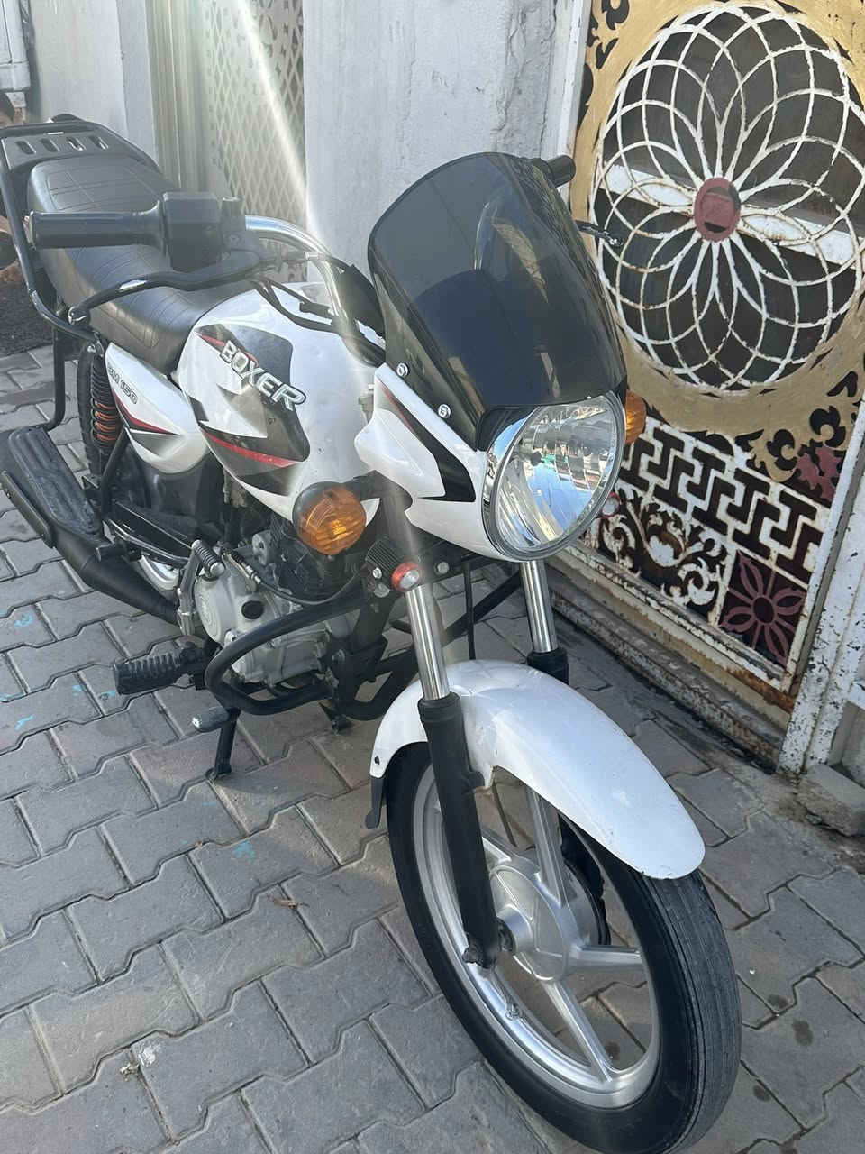 سلام عليكم بوكسر ٢٠١٩طالعه بل ٢٥دراجه احله من الصور مكفوله من كلشي محرك مامفتوح ولامشتغل بيها دلفري عله إيدي أوراق كامله وكيل كهربائيات كلها شغاله سلف نكره محرك ناعم شراي يتصل ***********

