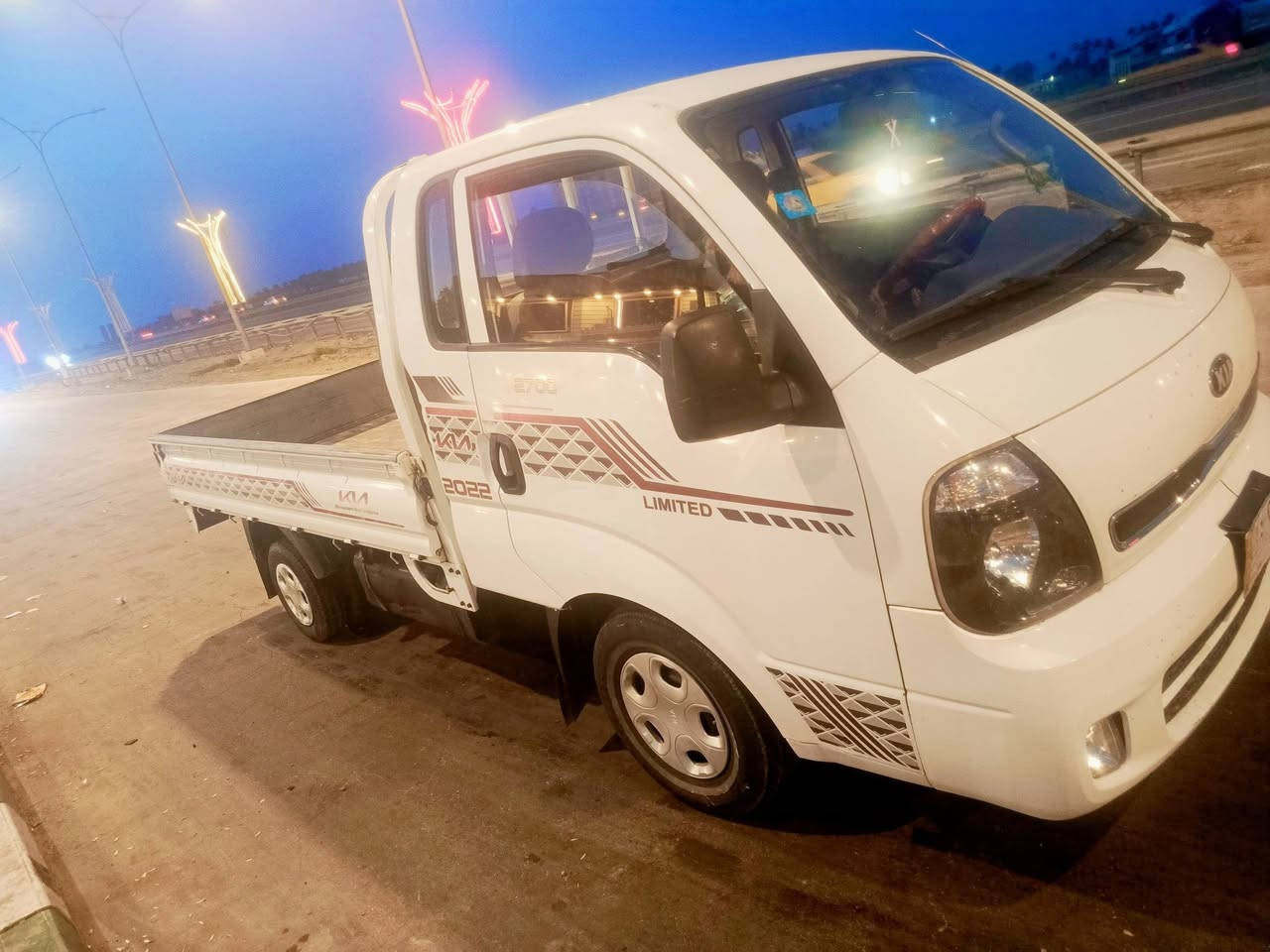 السلام عليك للبيع كيا بنكو موديل2016بسمي سنويه لل30مكفوله  محرك2700سياره جاهزه رقم بابل السعر 115وبيه مجال شراي اتصل***********
