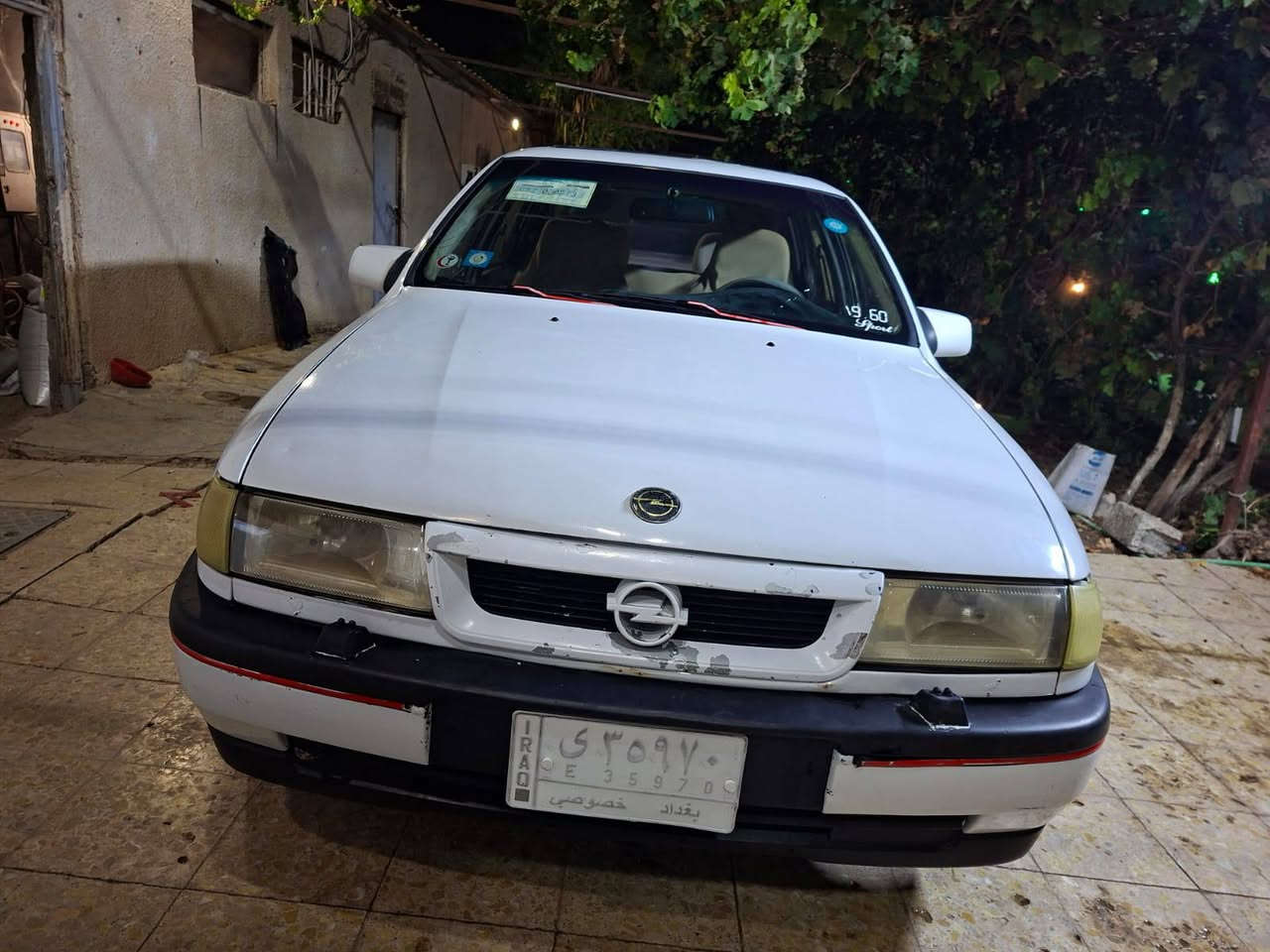 السلام عليكم اوبل فكترا 16موديل 92 سياره نضيفه حداديه جديده بولبرنات جديده بيها تلحيضات بصيطه السعر 38 وبيها مجال مكاني النجف الاشرف ابو صخير رقم الهاتف /***********
