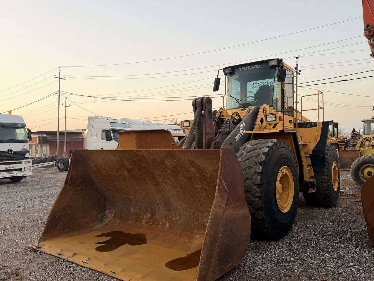 شفل ڤالڤؤ ١٥٠ c ١٩٩٨   ملفيست مكفوله  ***********
***********
