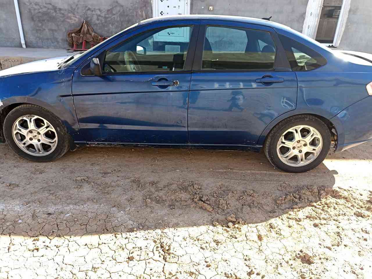 السلام عليكم فورد للبيع او مراوس
حسب القناعة 
 موديل 9 رقم انكليزي بسمي  
ضرر بس بونيد 
كهربائيات كلهة شغالة 
تبريد. ثلج كير محرك خير من الله 
السعر ٥٢ وبيههه مجال لاستفسار 
***********. مكانهه ديالى كنعان
