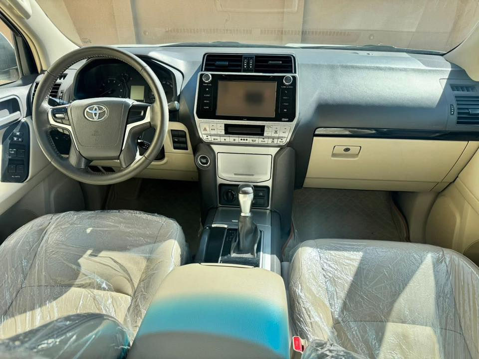 السلام عليكم برادو 2019 للبيع مستعجل بيها مكفوله كفاله عامه فول مواصفات 1/1
مكلف بالنشر للاستفسار ‭0772 254 5668‬
