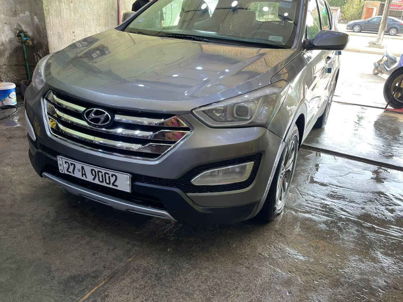 السلام عليكم سياره هونداي سنتافي امريكيه للبيع موديل 2014 ذي قار حره تحويل مشروع وطني الرقم الدولي ضررها تبديل بنيد وصبغ طرف الباب مع طرف الجاملغ خفيف محرك 2400 شاشة كبيرة كاميرا دواره تخم تاير تبريد حداديه كهربائيات كلها شغاله سياره جاهزة وحلوه وسعرها مناسب السعر 118 ورقه وبيها مجال بسيط للشراي مكان السيارة ناصريه الشموخ للاستفسار *********** *********** ناصرية, ذي قار
