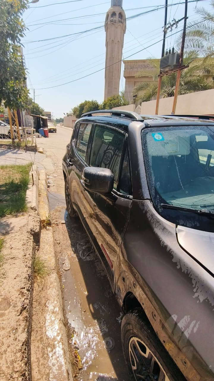 جيب رينكد ٢٠١٦ ترايل هوك فول مواصفات 4×4 بغداد السعر 9500$
***********
