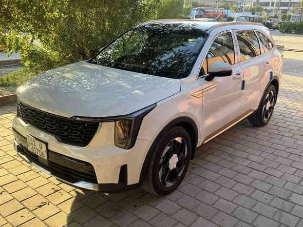 السلام عليكم كيا سورنتو 2024 خليجي فوول مواصفات بنوراما السيارة جديد جداً مكفولة كفالة عامة 
المواصفات   
بصمة وترحيب 
محرك 6سلندر 
7 راكب 
ماشيا25الف كم 
3 قطع تبريد 
كراسي كهرباء 
جنطة كهرباء 
مري كهرباء 
سايد بريك كهرباء 
دبل موس كير وتخكم قيادة 
بك لايت ولايت LED
لايت متحرك داينمك وي الستيرن 
داخل ابيض انارة داخلية متغير حسب المود 
شاشة متصلة  تاج 
بردات بلادي 
اضاءة بل ابواب متغيرة 
4 وضعيات قيادة ايكو وسبورت ونورمال و كمفورت
شفتات بل استيرن 
حساس امام وخلفي 
السيارة هواي بيه مواصفات م
رقم بغداد مكان بغداد حي اور بيع مستعجل 

‭0775 785 7512‬
