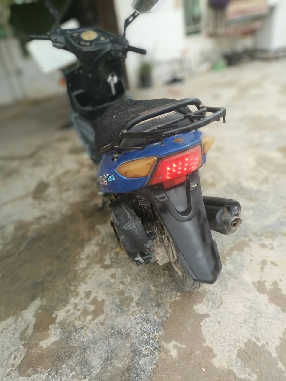 سايم كوري محرك مكفول شلعه ومعدل لا تنقيص لا تبخير ربع نكره سلف وهندر يرادلها ترتيب للكفرات شويه تعبانات تخم تاير جديد مكان بعقوبه سعر 225 بيها مجال ***********
