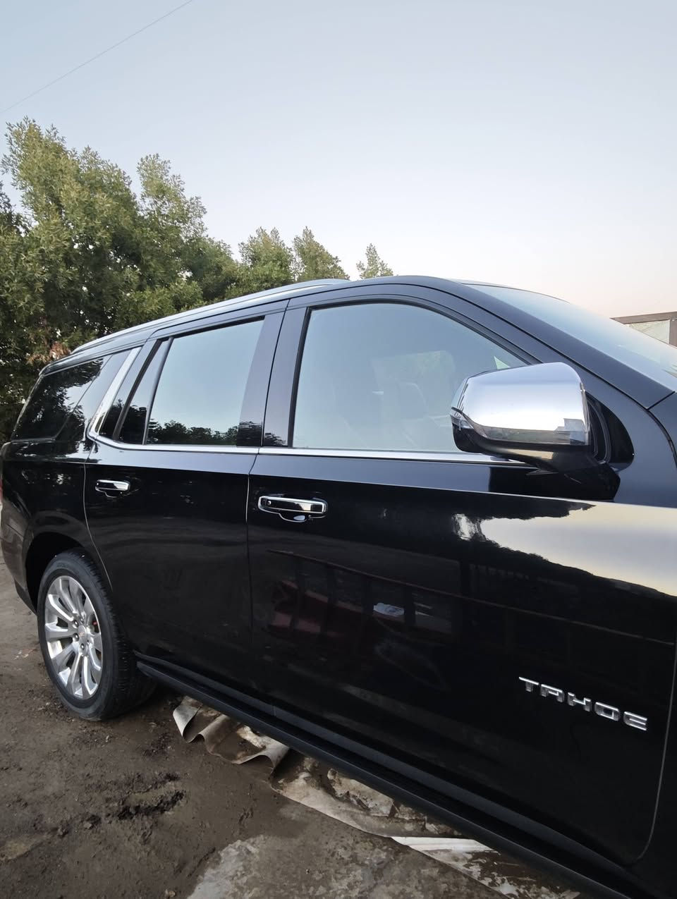 تاهو برايمر موديل 2022 كلين تايتل وارد خليجي ماشيه 113  رقم بغداد
المواصفات :
كاميرا خلفية 
سقف بانوراما 
صندوق كهربائي 
تحكم على المنحدرات 
مستشعر وقوف 
تدفئة المقاعد 
مرايا جانبية كهربائية
شاشة 
مراقبة النقطه العمياء 
نظام يد تشغيل 
تحكم تلقائي في درجة الحرارة 
نظام فرملة الطوارئ 
8 ايرباغات 
مصابيح امامية ليد 
مانع انزلاق 
عرض معلومات على الزجاج الأمامي
تدفئة مقود القيادة 
أبل كاربلاي
أندرويد اوتو 
دفع رباعي ويتحول خلفي امامي
مقاعد الصف الثالث
تشغيل عن بعد 
رادار
شاحن لاسلكي 
صندوق تبريد 
نظام تعليق هوائي
كشافات ضباب
ذاكرة المقعد 
وضع القيادة
تحذير مغادرة المسار 
نظام بوز الصوتي
التحكم الإلكتروني في الثبات
تحذير من الاصطدام الأمامي 
سقف اسود 
مثبت السرعة التكيفي 
صندوق بدون استخدام اليدين 
تبريد خلفي
الضوء العالي التلقائي 
مقعد تنبيه السلامة 
للبيع فقط  للتواصل ***********
