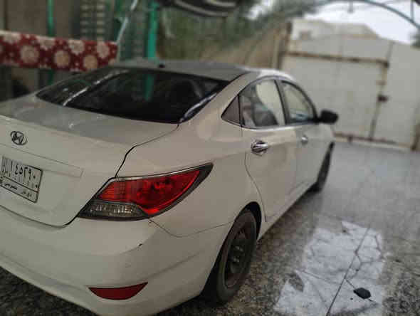 السلام عليكم ورحمه الله وبركاته
للبيع سيارة هونداي اكسنت 14محرك 1600 بأسمي  رقم انكليزي سنويتها من 2025/11/12 لحد 2030 جاهزه للاتصال  فقط ***********  لعدم التواجد
