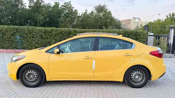 سلام عليكم ورحمه الله وبركاته مرخصت الادمن المحترم فورتي موديل 2014حادثه قبق جنطه وجاملغ بدون دواخل سياره جديده اي نقص مابيه مكينه كير تبريد جديده سياره مكان السياره بغداد شهداء البياع رقم الهاتف ***********سعر السياره 105وبيه مجال
