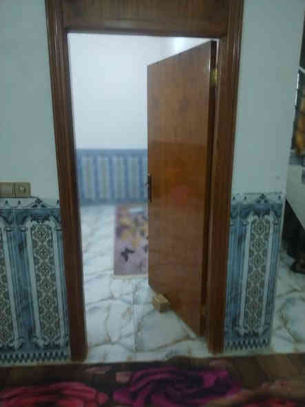 بيت زراعي حي الكوفه مرقم مساحه 150 بناء درجه اولى مرمر وكرانيت طابوق كونكريت مسلح كهرباء وماي درجه اولى بناء حديث غرفه وصاله ومنور وصحيات داخليه وخارجيه مطبخ وستقبال وطارمه السعر 65 مليون للاستفسار ***********q
