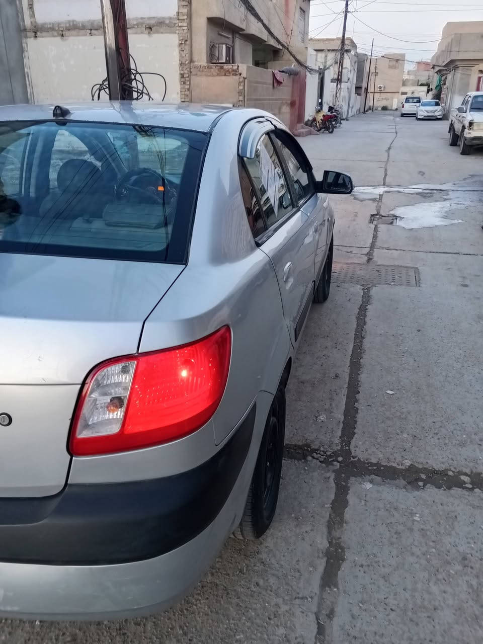 السلام عليكم للبيع أدوات 
كيا ريو مديل 10 سياره حلوة وجاهزة كير مكينه صدر تخم تاير كهربائات كلها شغاله مابيها اي نقص 
***********
