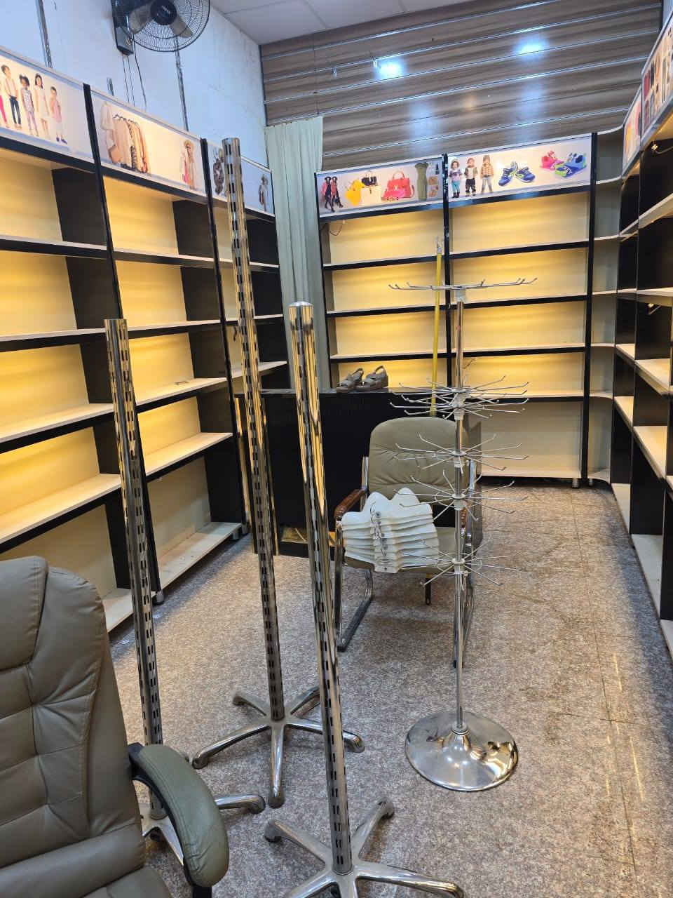 المحل للبيع استفسار أكثر الاتصال على الرقم *********** واتساب
