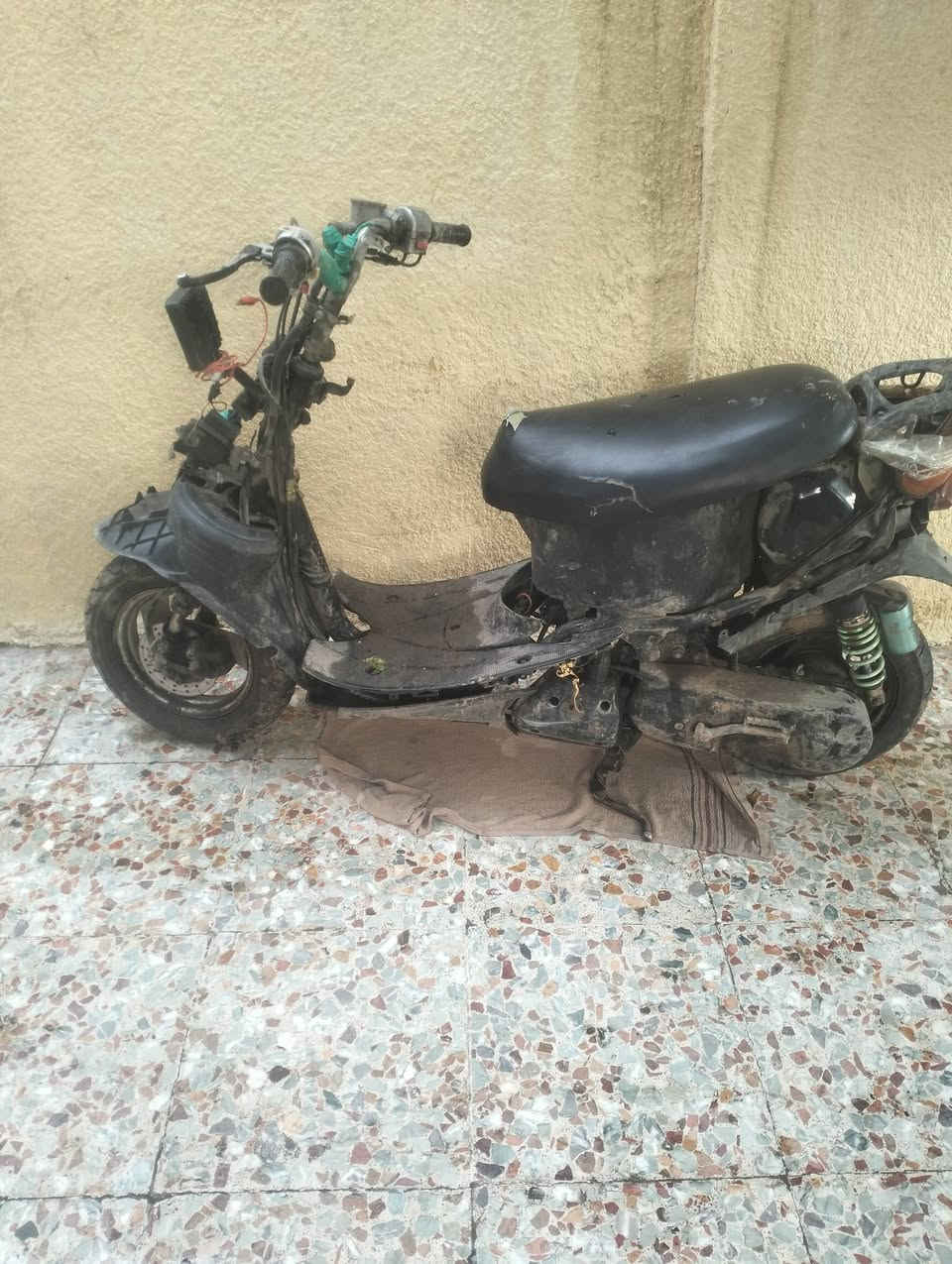 دراجة عصفورية كوم حديد 
السعر 60
***********
