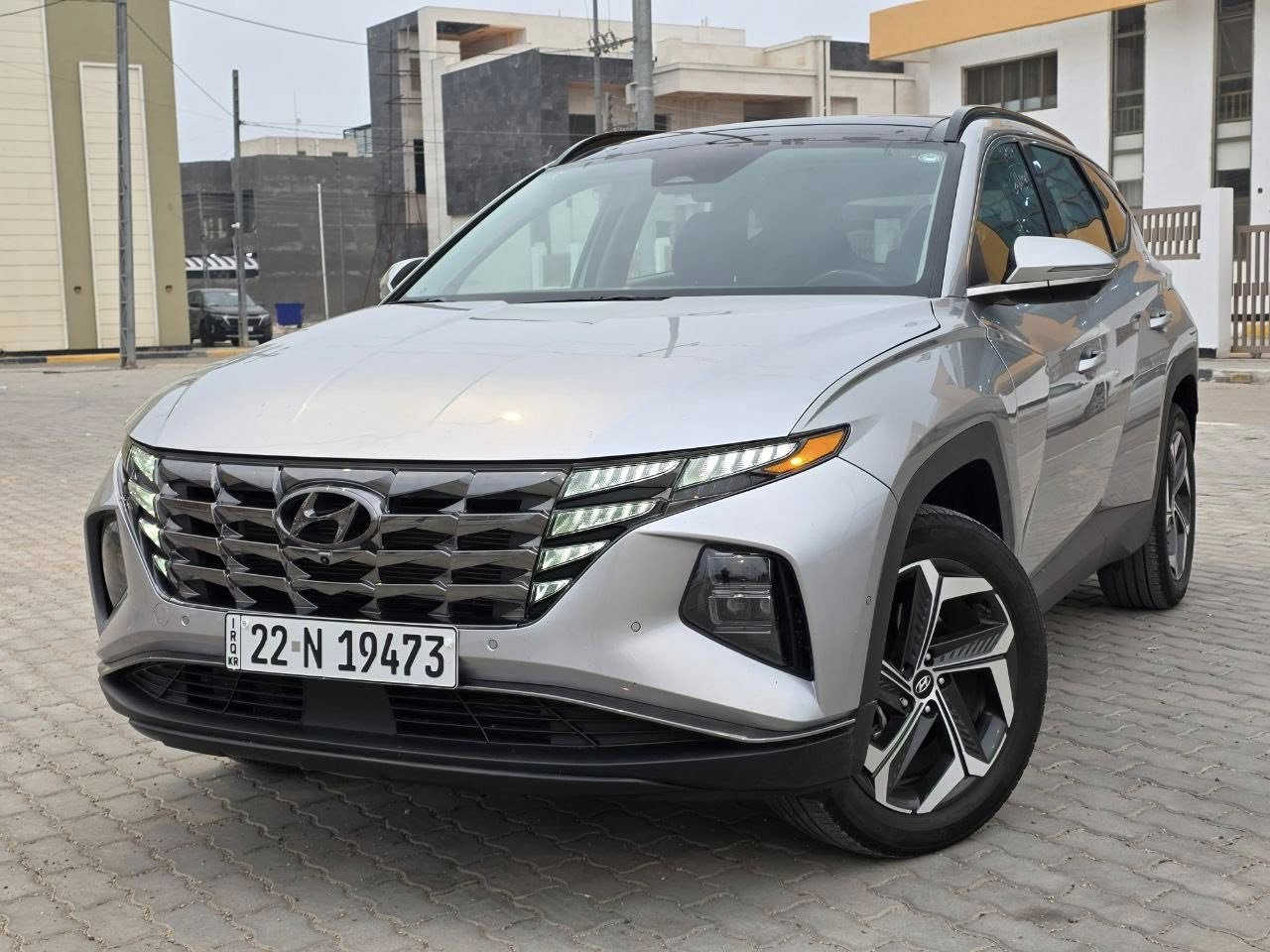 تــــحـــيــة  ____ طـــيـــبـــة
للبيع هونداي توكسان لمتيد 
اعلى فئة فول مواصفات للاخير
‼️الـــسـعــر: 215 وبيها مجال‼️
مرقم اربيل باسم شركة تريد تحويل او وكاله 
المــوديــل:2024
الـــعــداد: 21 الف ميل 
الــضــرر : تبديل وصبغ بنيد ودعاميه 
وبارد طرف الباب والجاملغ الايمن

———————————————
المواصفات 
———————————————
فتحة سقف (بانوراما)
-تتحرك بالريمونت
- بصمة تشغيل 
- بصمة أبوآب 
- تشغيل عن بعد
- شاشة كبيرة تدعم نطام كار بلي واندرويد اوتو 
- عينه ليزريه 
-٤ كامرات محيطيه
- تحكم أستيرن
- شاحن لاسلكي
- سستم صوت Bose
- مقاعد جلد بلادي
- كشنات الاماميه كهرباء
- كشنات الاماميه تدفئة تبريد
-كشنات الخلفيه تدفئة
- تدفئة استيرن
- رادار أمامي للتوقف الذاتي 
- تحديد المسار للقيادة الذاتية 
- رادار جانبي
- رادار خلفي للتوقف الذاتي
- أشاير بالمري
- ويل كب 
- ٣ وضعيات للقياده 
- بك لايت لد
- لايت ليد ٤ عدسات 
- سايد بريك كهربائي
- اوتو هولد
صندوك كهربائي
- باقي المواصفات الغنية عن التعريف 
___________________________
📩للاستفسار مراسلة الصفحة💌
او الاتصال : ***********
العنوان :- البصرة
