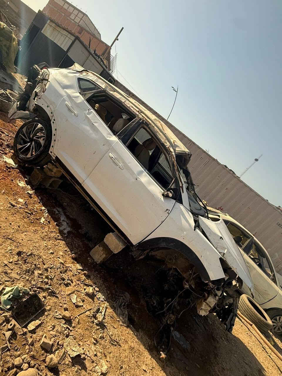 للبيع توسان موديل 2019 خليجي رقم اربيل الدولي السعر 65$ ورقه وبيه مجال  مكان السياره بغداد *********** محرك مابيه شي  السياره تعرضت لحادث
