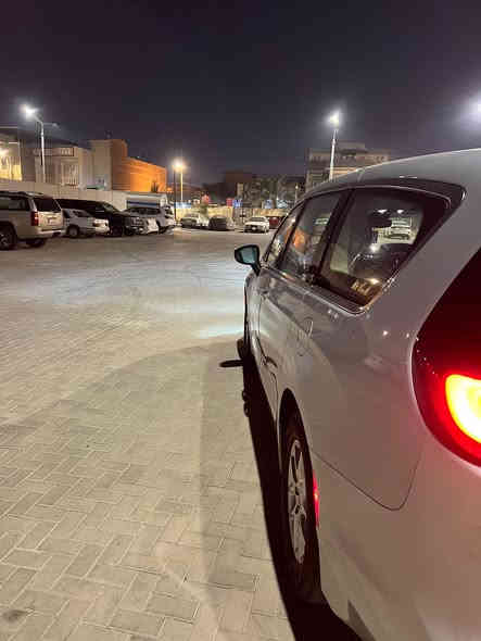 السلام عليكم 
كرايسلر باسيفيكا 2023 تورنك L كفاله من الضربه والصبغ 
وأرد امريكي ضررها تقرير تعمل وتسير 
تمت اعاده الكهربائيات ب 2000  دولار عند ورشه المهندس 
فول مواصفات عدا الفتحه بيبان شفط صندوق كهربائي 
ماشيه 58 ميل رقم بغداد الدولي تحويل ثاني يوم 
السعر. 240  وبيها مجال 
الهاتف***********
***********
