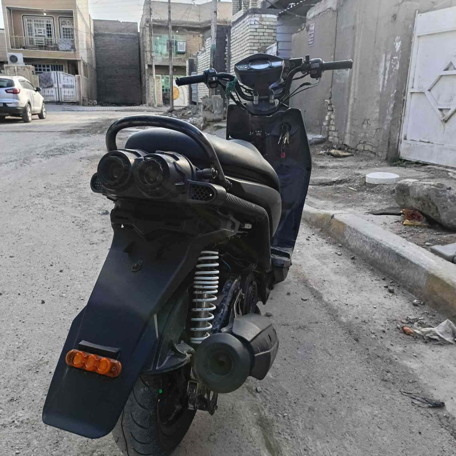 سلام عليكم سكنس جبلي للبيع الدراجه خير من الله مكينه مكفوله كلجات رياضيه الدراجه بعد انضف من الصور "مكاني بغداد الحسينيه السعر خاص ***********
